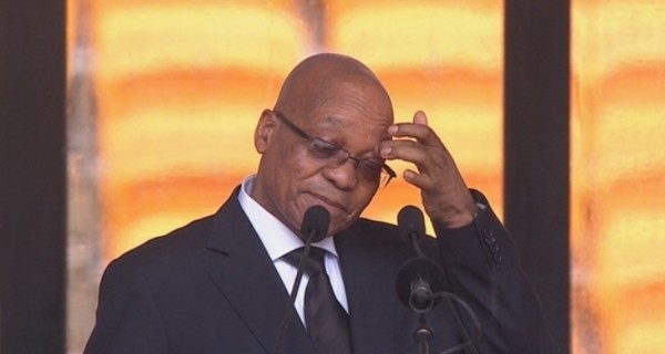 Президента ЮАР Джейкоба Зуму освистали на панихиде по Нельсону Манделе