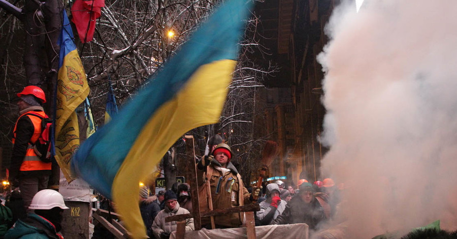 Как в регионах отреагировали на штурм Майдана: В Донецке– затишье, а во Львове объявили мобилизацию 