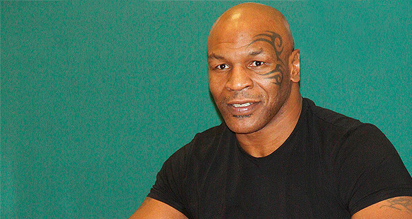 Майка Тайсона милиция не пустила в Британию