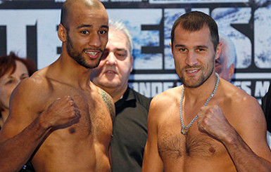 Украинский боксер вышел на чемпионский бой с травмой