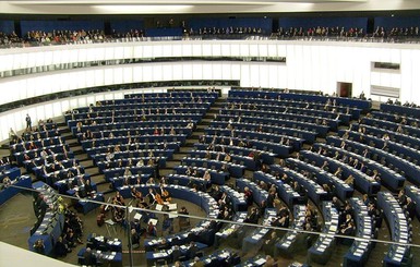 Европарламент хочет помирить украинскую власть и оппозицию