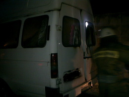 В Киеве горел микроавтобус