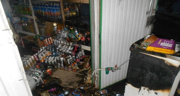 В Киеве горело сразу два киоска