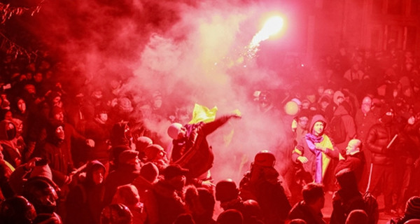 МИД Италии рекомендует своим гражданам отказаться от поездок в Киев