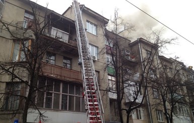 В центре Харькова горит дом