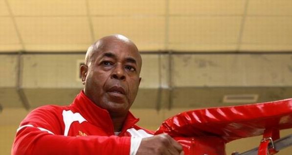 Тренер Усика сравнил своего подопечного с Мохаммедом Али