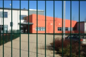 В США школьника обвинили в домогательствах за попытку обнять учительницу