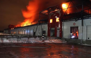 По факту пожара на рынке 