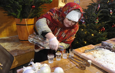 На новогодний стол дончане поставят украинские деликатесы