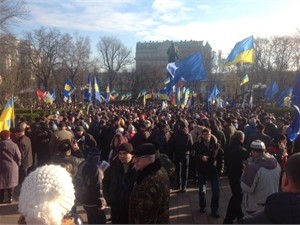 Вступил в силу закон об амнистии активистов Майдана