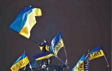 2013-й: авиакатастрофа под Донецком, бунт во Врадиевке, скандал с флагом и Евромайдан 