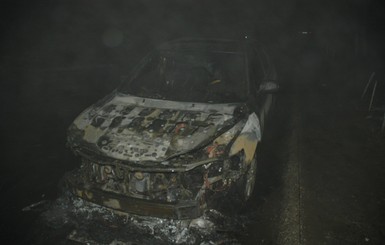 В Харькове сожгли четвертый автомобиль 