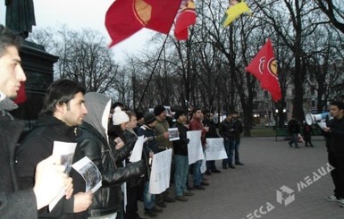 В Одессе преступники в масках избили турецкого студента на митинге