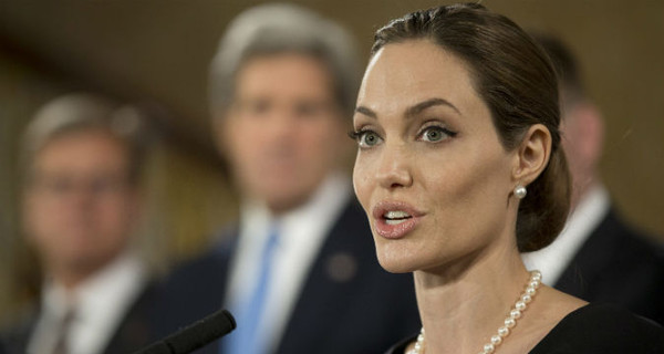 Британская газета The Times назвала Анджелину Джоли главным борцом за мир в 2013 году