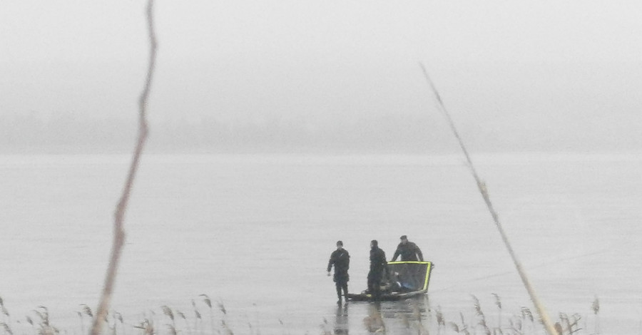 На Днепропетровщине водолазы нашли одного из двух пропавших зимних рыболовов 