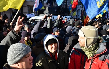 В оппозиции недовольны недостаточным вмешательством Запада в дела Украины