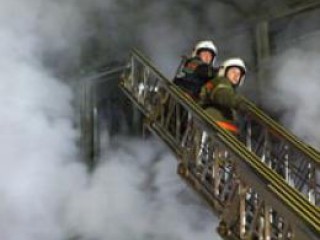 В Харькове во время пожара на ювелирном заводе погибли восемь человек  