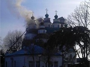 Троицкий собор в Новомосковске загорелся из-за ваты