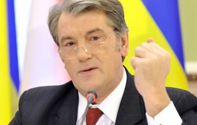 Ющенко обвиняет в противостоянии на улице Грушевского правоохранителей