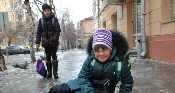 Гололед в Донецке: по мостам и переулкам лучше не ходить