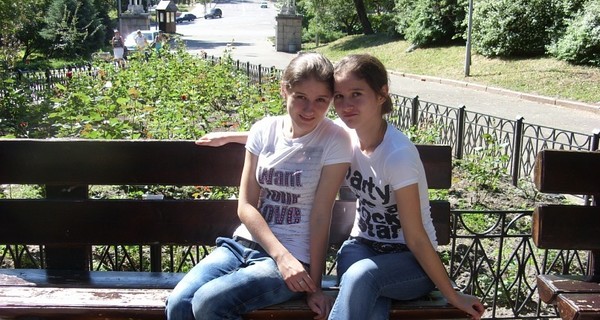 От девушки, попавшей в ДТП под Харьковом, скрывают смерть сестры-близнеца