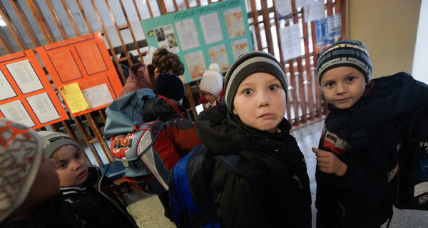В Донбассе из-за морозов закрыли 158 школ