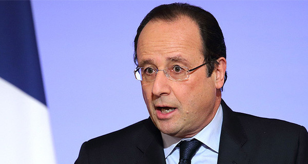 Франсуа Олланду советуют впредь отправляться на тайные свидания на машине, чтобы его не увидели папарацци