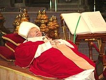 Реликвию с кровью папы Иоанна Павла II похитили в Италии