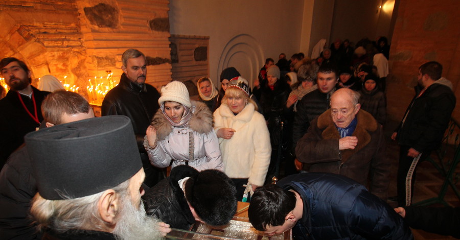 В Киеве к Дарам волхвов продолжают съезжаться со всех уголков страны