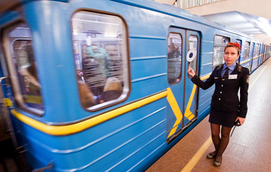 Новая власть Киева начала с обещания построить метро на Троещину