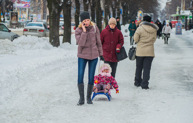 Снежный апокалипсис: сотни травмированных и застрявшие на трассе дети
