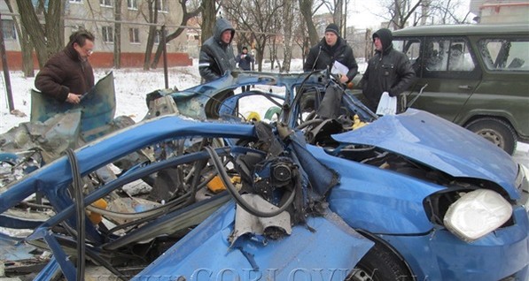  В Донецкой области такси взлетело на воздух