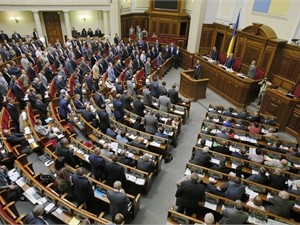 Олийник: Януковича многие просят объявить досрочные парламентские выборы 