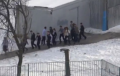 После стрельбы в Москве проверят безопасность всех школ