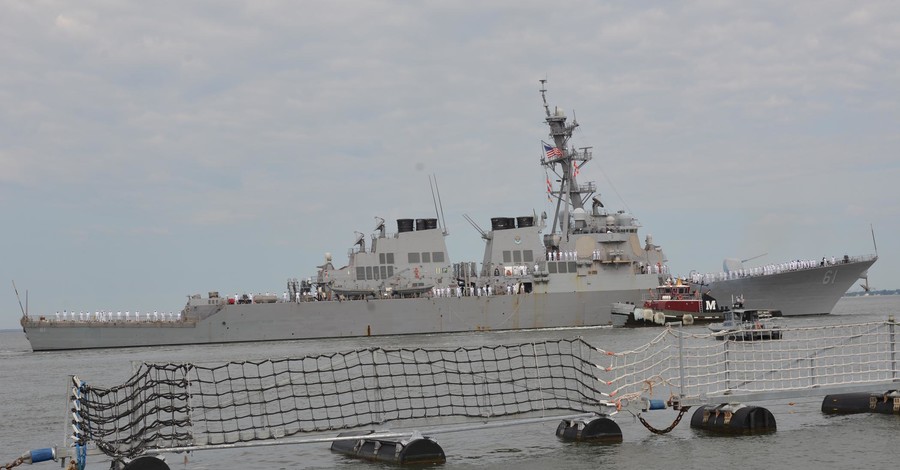 Американские эсминцы высадят в Украине десант спецназа? 