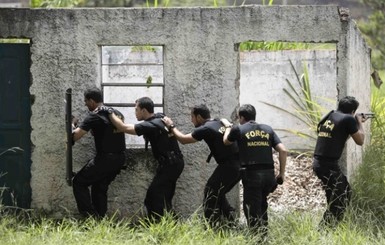 Вооруженные бандиты напали на больницу в Рио-де-Жанейро