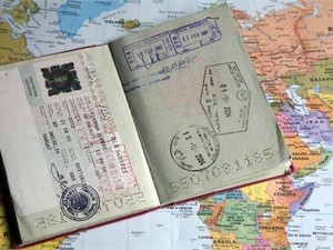 Со следующего года украинцам для въезда в Россию потребуется загранпаспорт
