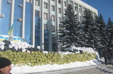 В Ровно активисты освободили здание обладминистрации