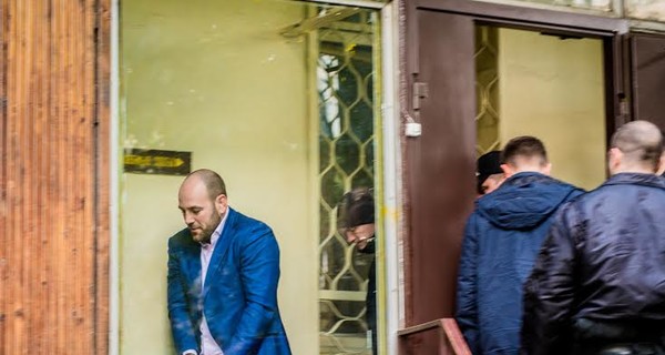 Охраннику Анисимова продлили срок ареста