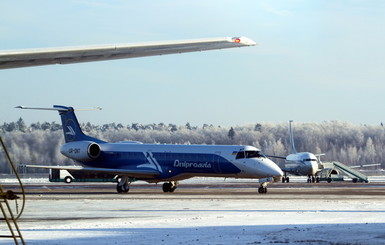 Самолет, летевший из Москвы в Днепропетровск, загорелся в воздухе