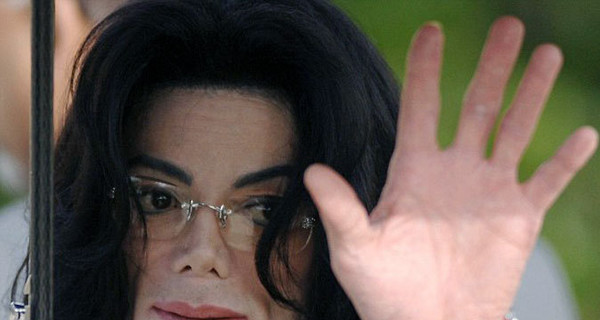 Распорядителей завещания Майкла Джексона заподозрили в неуплате налогов на 700 миллионов долларов