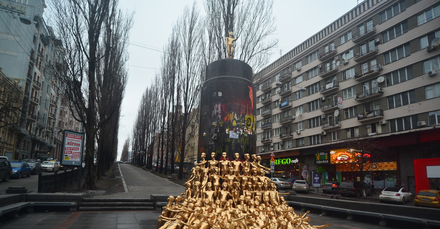 Постамент памятника Ленину 