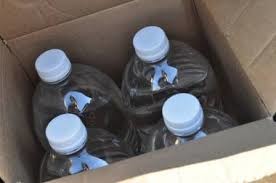 Украинские пограничники достали из Днестра 165 литров спирта