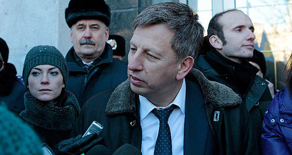 Макеенко официально уведомил Захарченко и Пшонку об освобождении здания КГГА