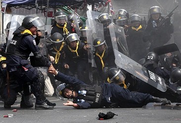 В Таиланде в результате столкновения оппозиции и силовиков погибли четыре человека