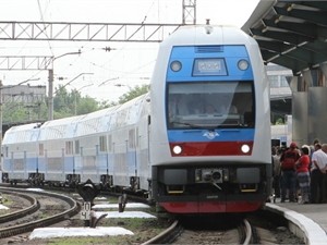 Из Донецка в Киев едет поезд с активистами