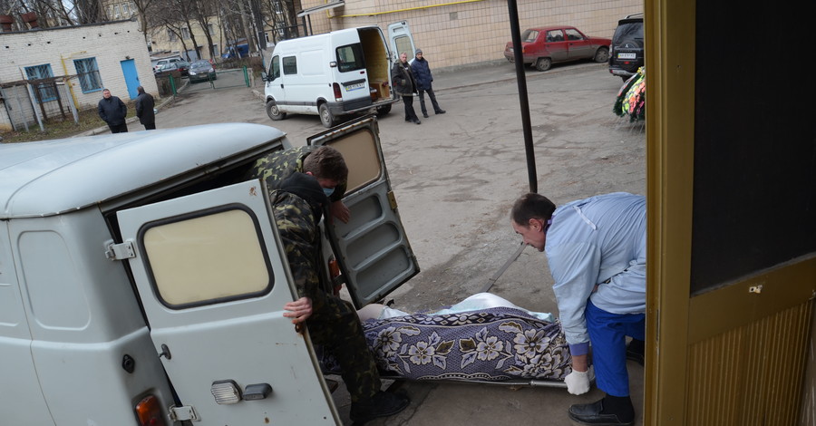 Евромайдан: гробы бесплатно 