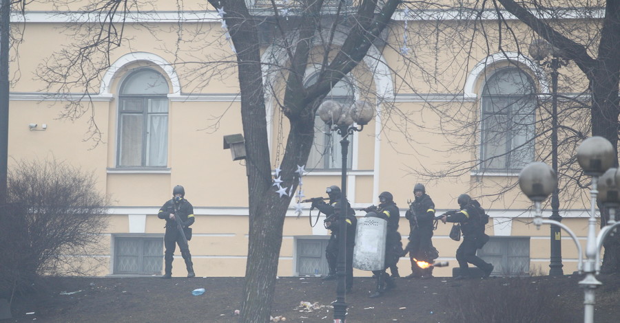 Политолог: Власть оказалась слишком медлительной