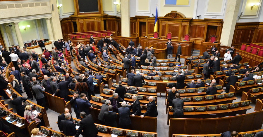 Народный депутат: в коалиции будет минимум 260 депутатов