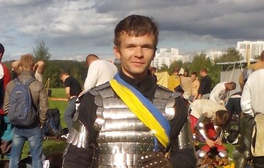 Рыцаря Майдана, раненного из 